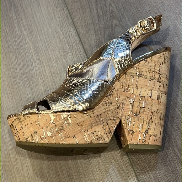 BCBGeneration Edelle Chunky Cork Wedges Platforms Rose Gold Size 7B - Picture 8 of 16